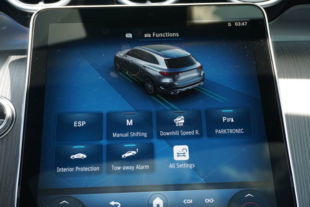 Certified 2025 Mercedes-Benz GLC 300 4MATIC image 35