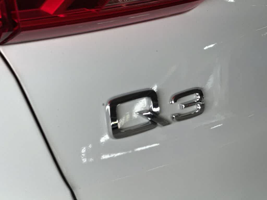 Used 2025 Audi Q3 2.0T Premium AWD/4WD image 10