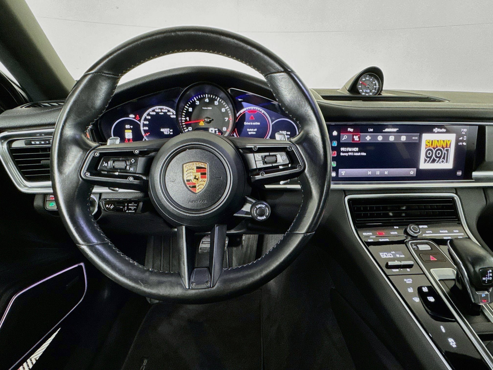 Used 2023 Porsche Panamera Platinum Edition w/ Sport Chrono Package RWD image 10
