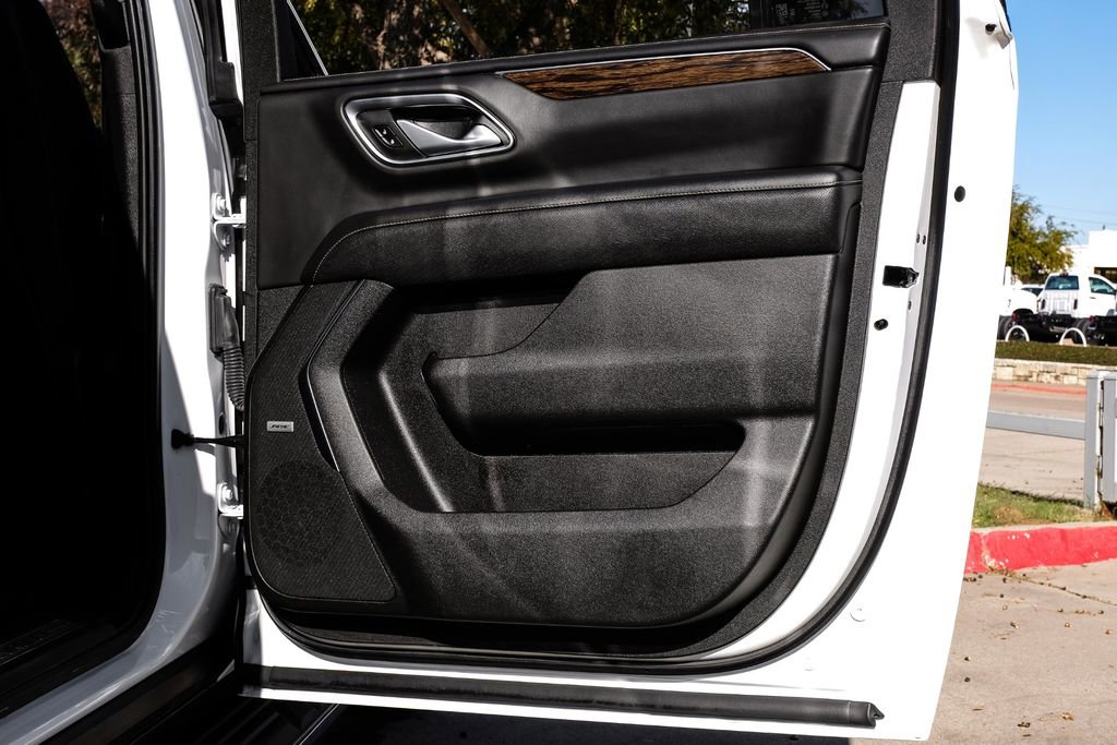 Used 2022 Chevrolet Suburban Premier image 50