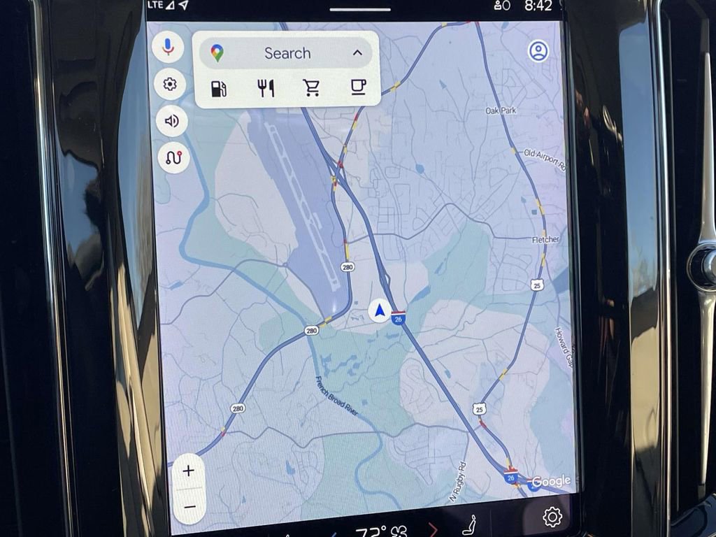 Used 2023 Volvo XC60 B5 Core image 17