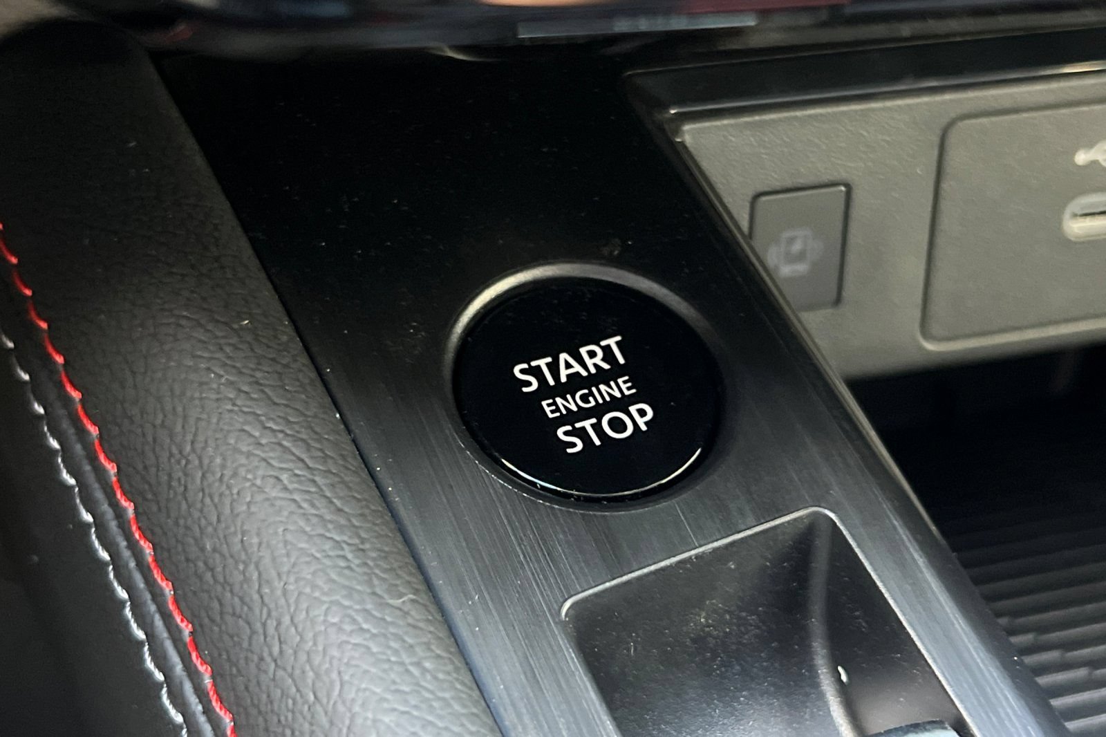 New 2027 Nissan Kicks SR FWD image 19