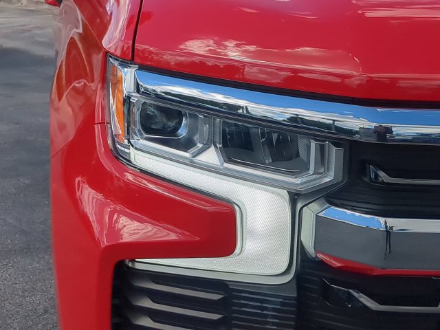 Used 2024 Chevrolet Silverado 1500 LT AWD/4WD image 10