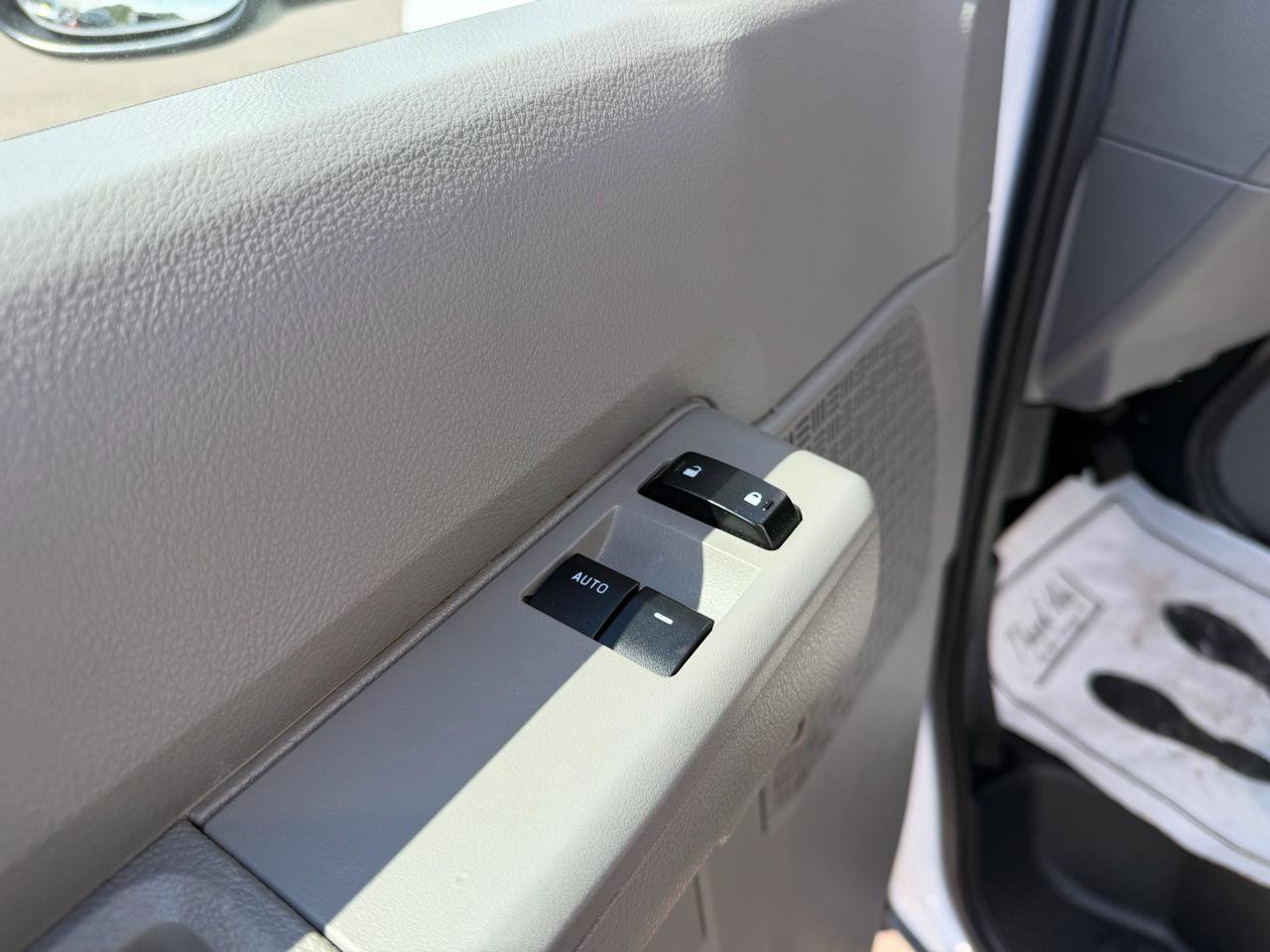 Used 2023 Ford E-350 and Econoline 350 Super Duty w/ Power Windows & Locks Group RWD image 14