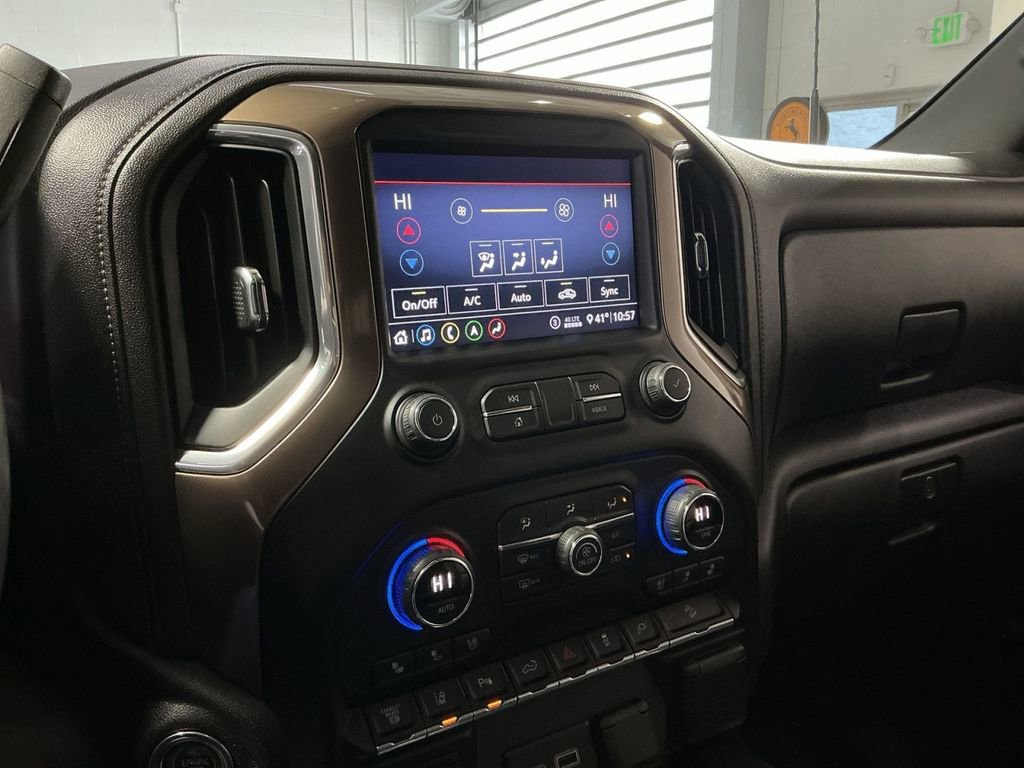 Used 2020 Chevrolet Silverado 3500 High Country image 29