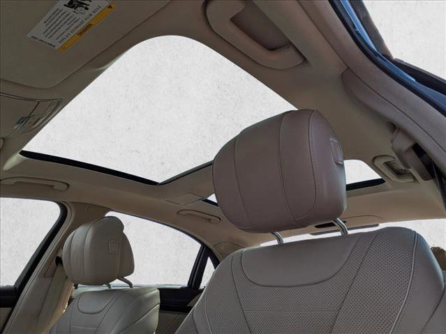 Used 2015 Mercedes-Benz S 550 4MATIC Sedan image 16