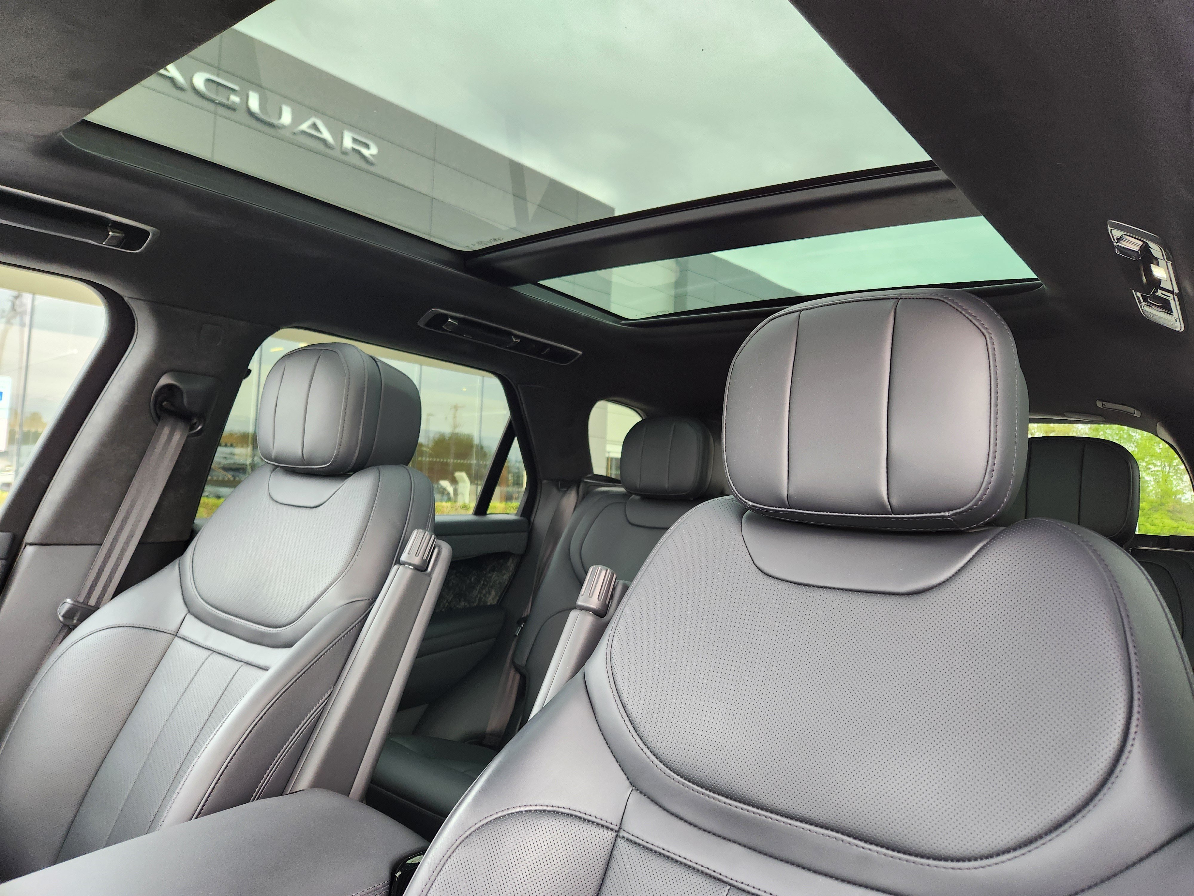 Certified 2023 Land Rover Range Rover Sport First Edition AWD/4WD image 12