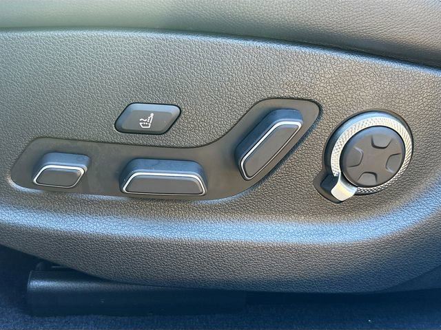 Used 2024 Genesis G80 image 25