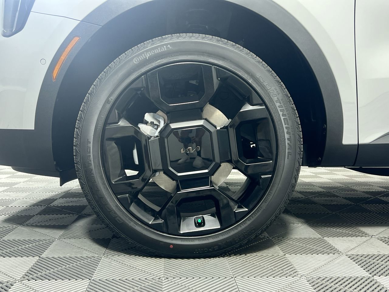 New 2026 Kia Sorento SX Prestige w/ Olive Brown Leather Package image 13