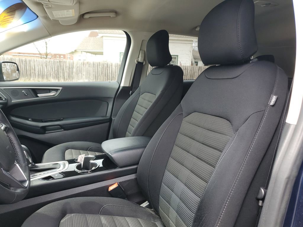 Used 2017 Ford Edge SEL image 15