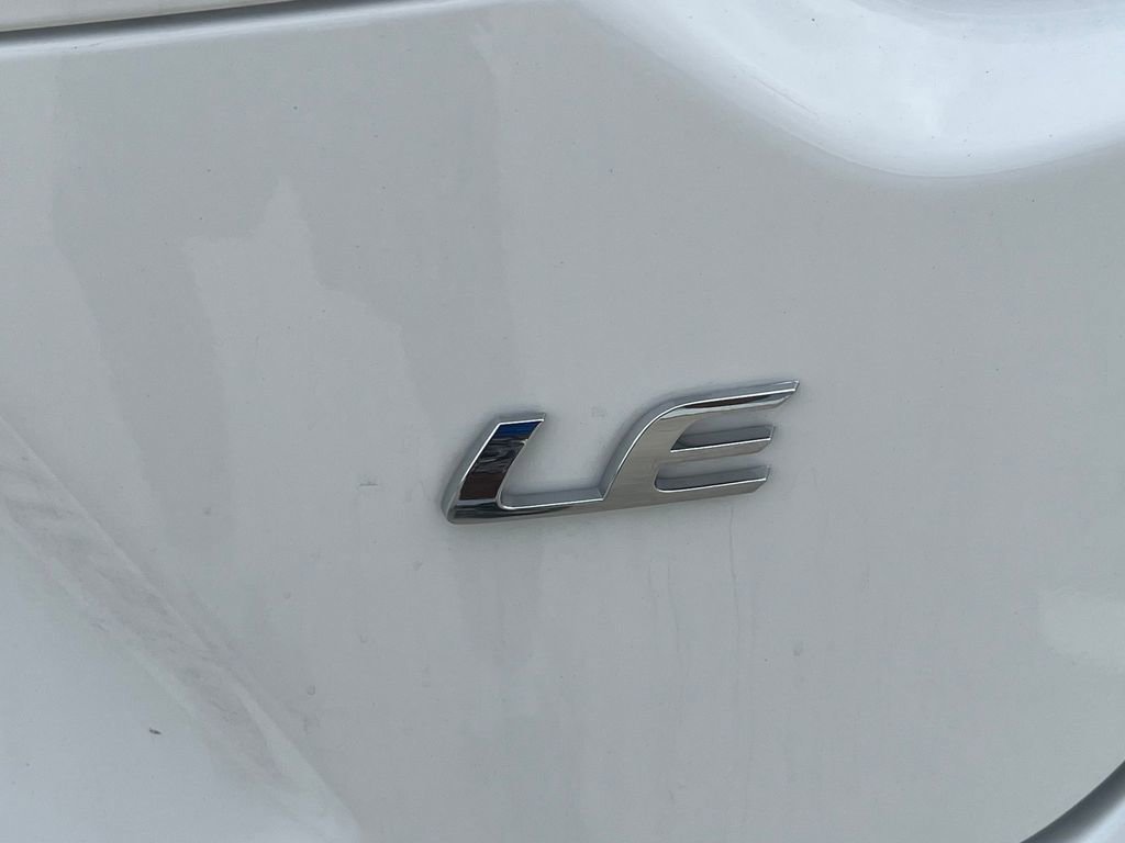 Used 2026 Toyota Corolla LE FWD image 14