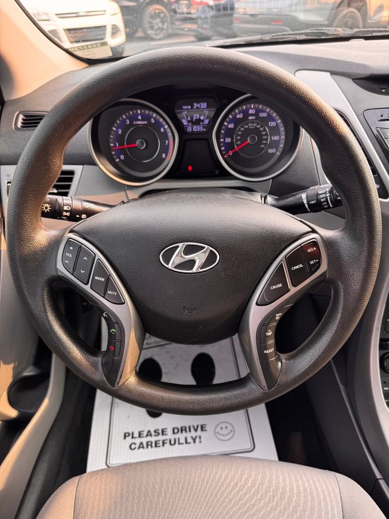 Used 2014 Hyundai Elantra SE w/ Option Group 02 FWD image 21