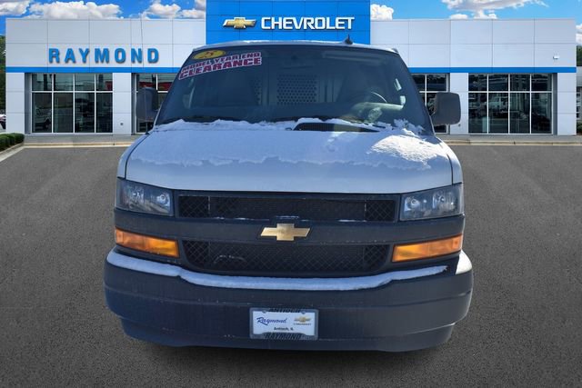 New 2025 Chevrolet Express 3500 Extended w/ Driver Convenience Package image 9