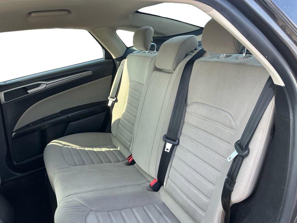 Used 2020 Ford Fusion S FWD image 21