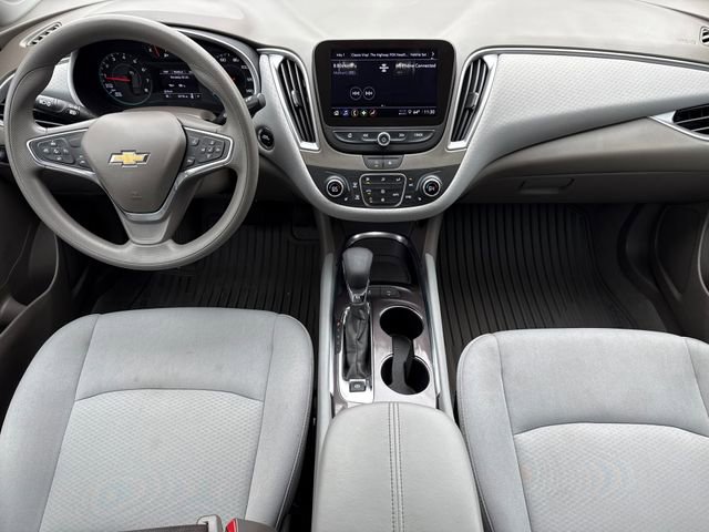 Used 2025 Chevrolet Malibu LT FWD image 11