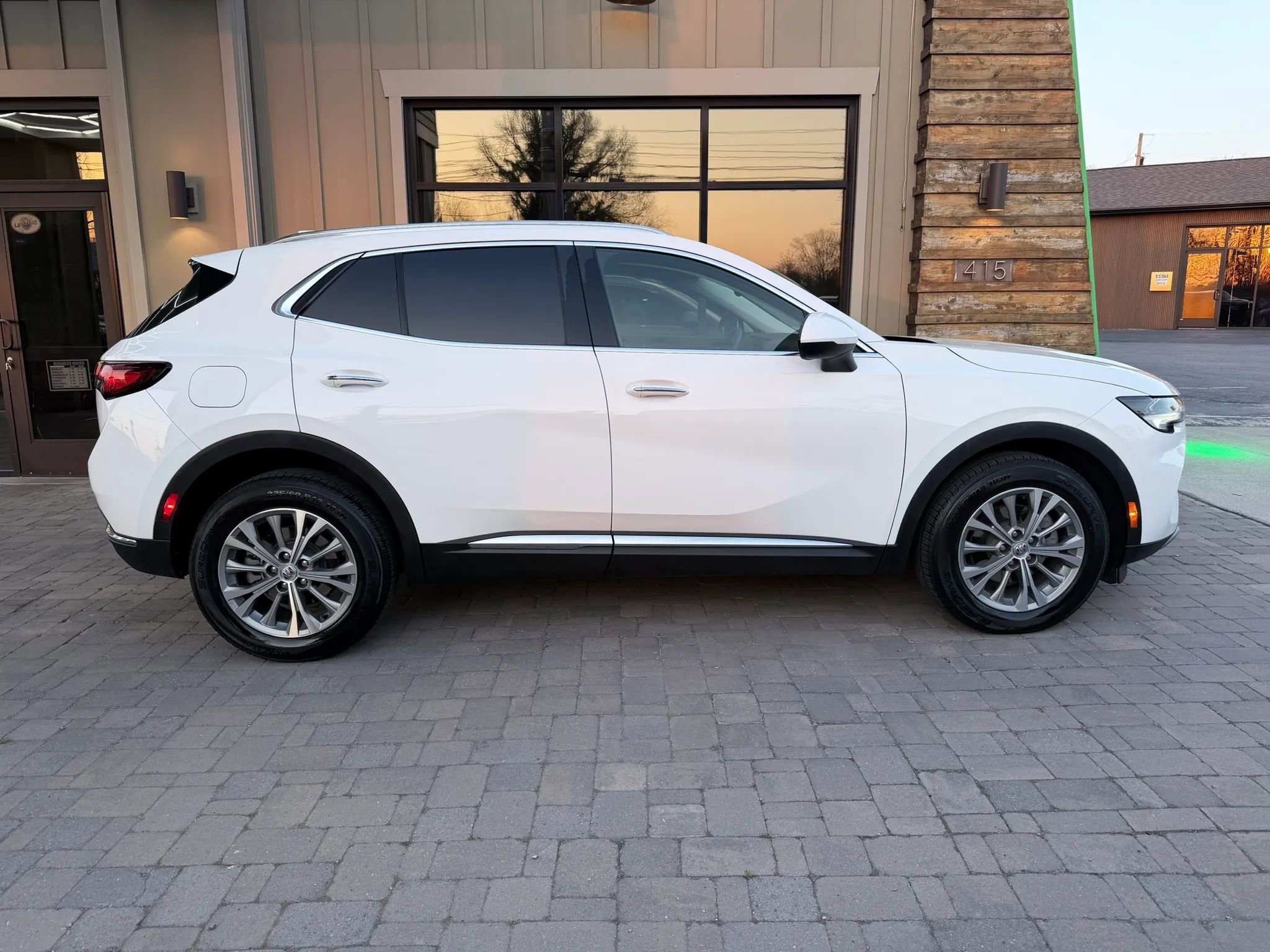 Used 2022 Buick Envision Preferred w/ Safety Package FWD image 6