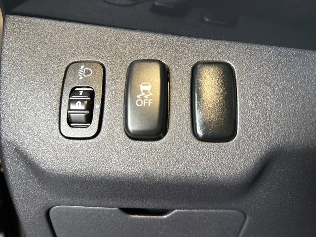 Used 2015 Mitsubishi Lancer Evolution GSR image 12