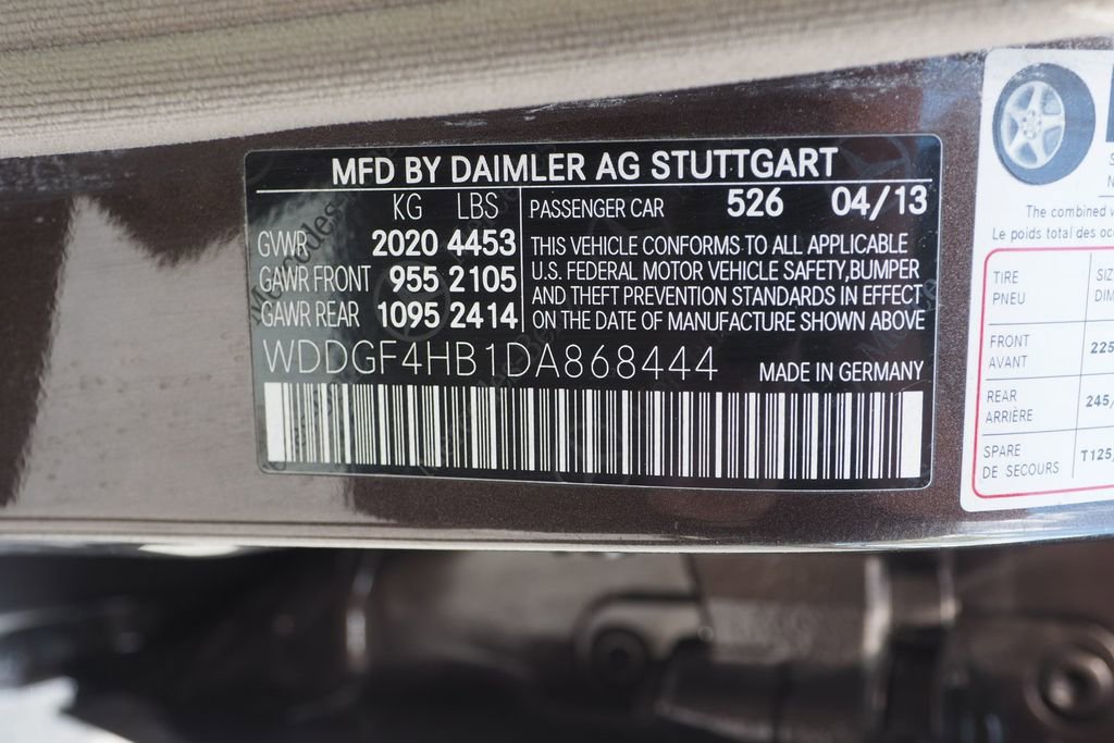 Used 2013 Mercedes-Benz C 250 Sedan image 26