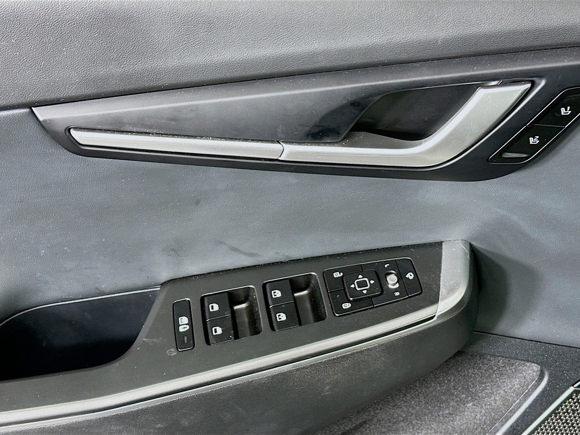 Used 2024 Kia EV6 Wind w/ Wind Technology Package image 13