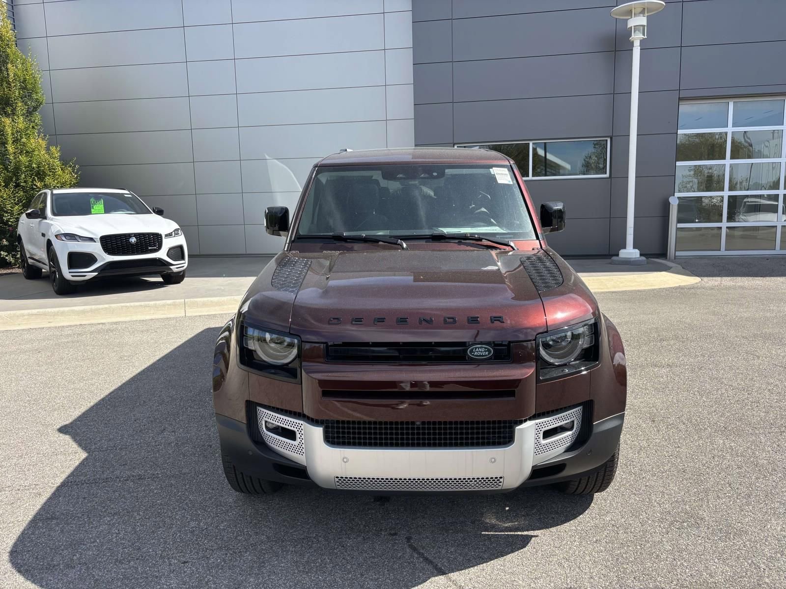 New 2025 Land Rover Defender 130 S image 2