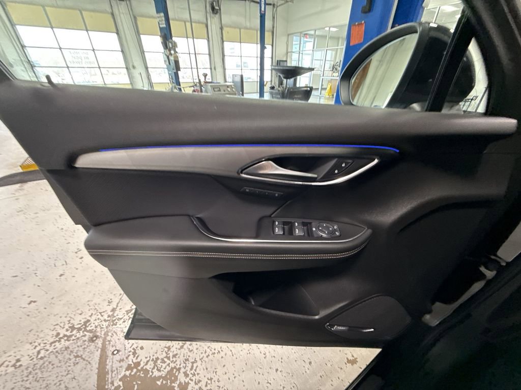 Certified 2025 Buick Envision Sport Touring image 29