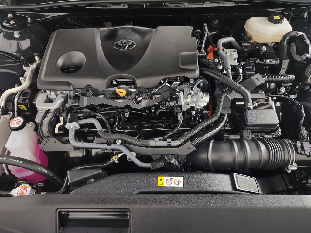 Used 2025 Toyota Camry SE FWD image 30