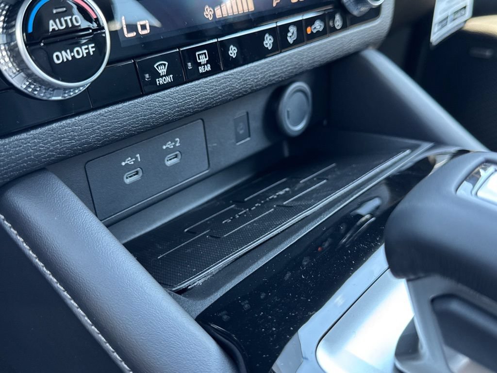 New 2026 Mitsubishi Outlander LE FWD image 12
