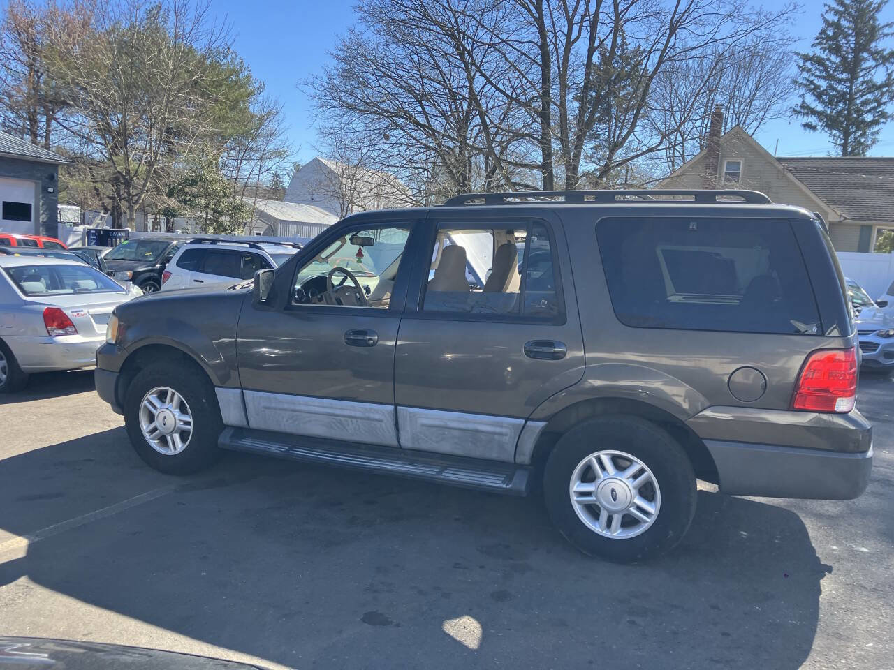 Used 2006 Ford Expedition XLT image 10
