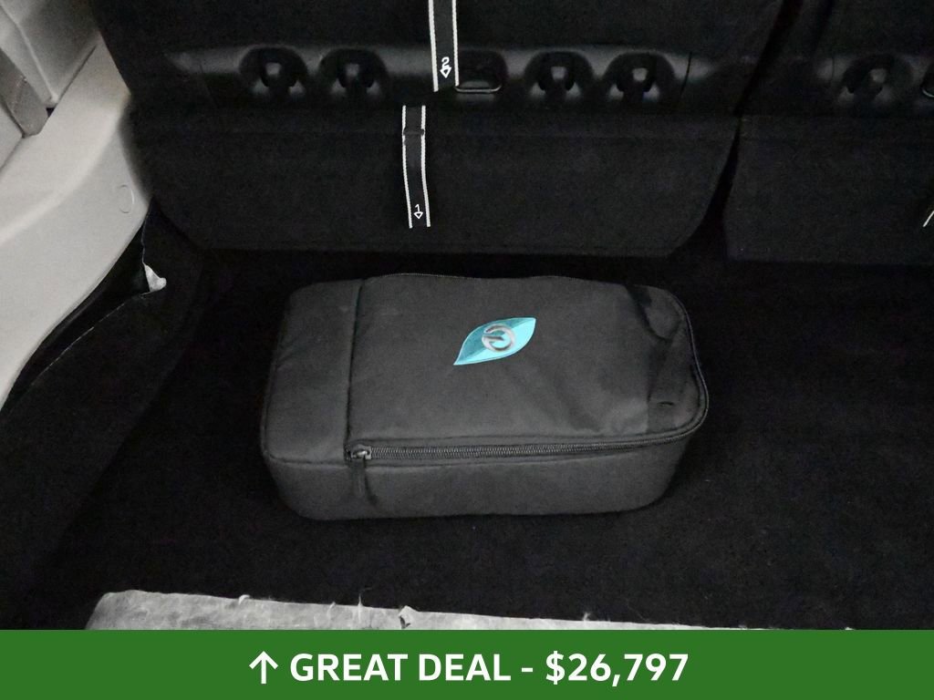 Used 2024 Chrysler Pacifica Select image 27