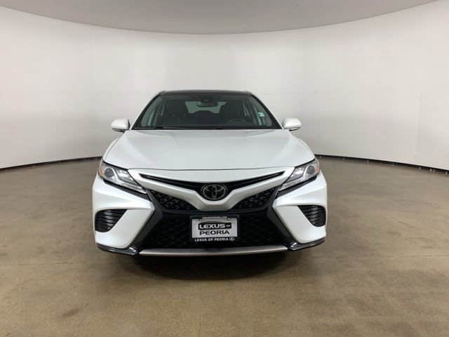 Used 2019 Toyota Camry XSE image 3