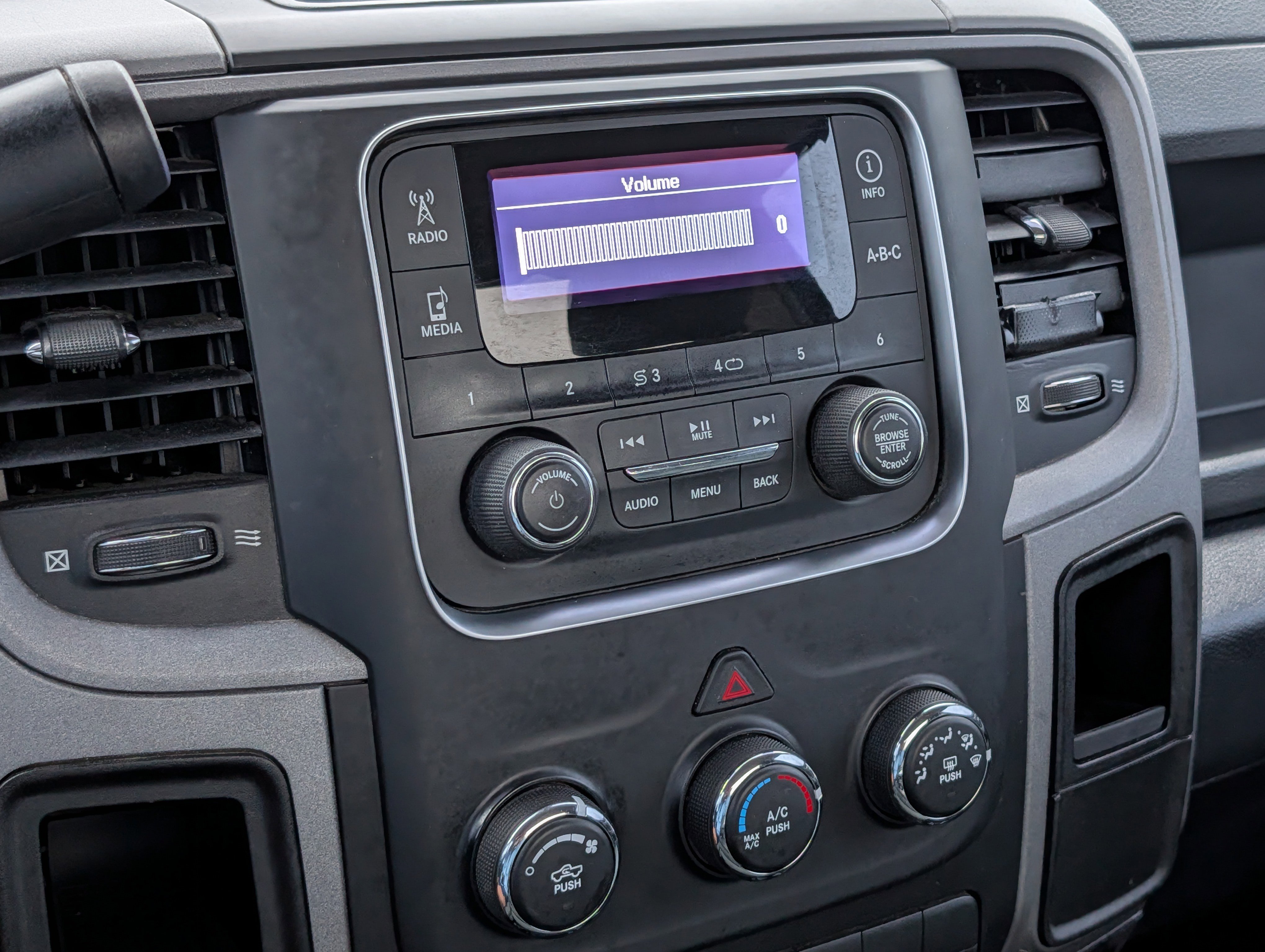 Used 2016 RAM 2500 Tradesman w/ Power & Remote Entry Group image 18