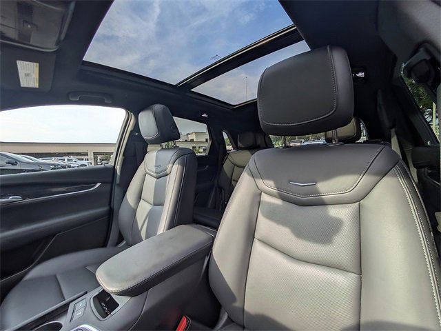 Certified 2022 Cadillac XT5 Premium Luxury w/ Technology Package image 22