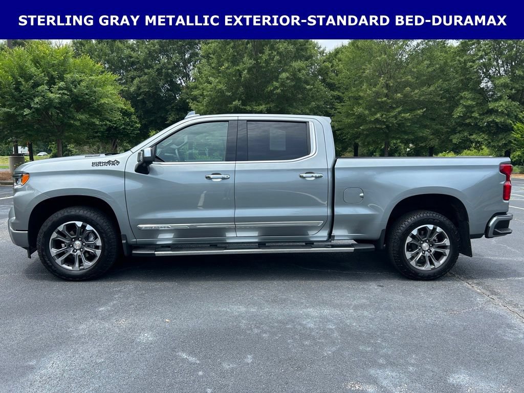 Used 2026 Chevrolet Silverado 1500 High Country w/ LPO, Dark Essentials Package AWD/4WD image 11