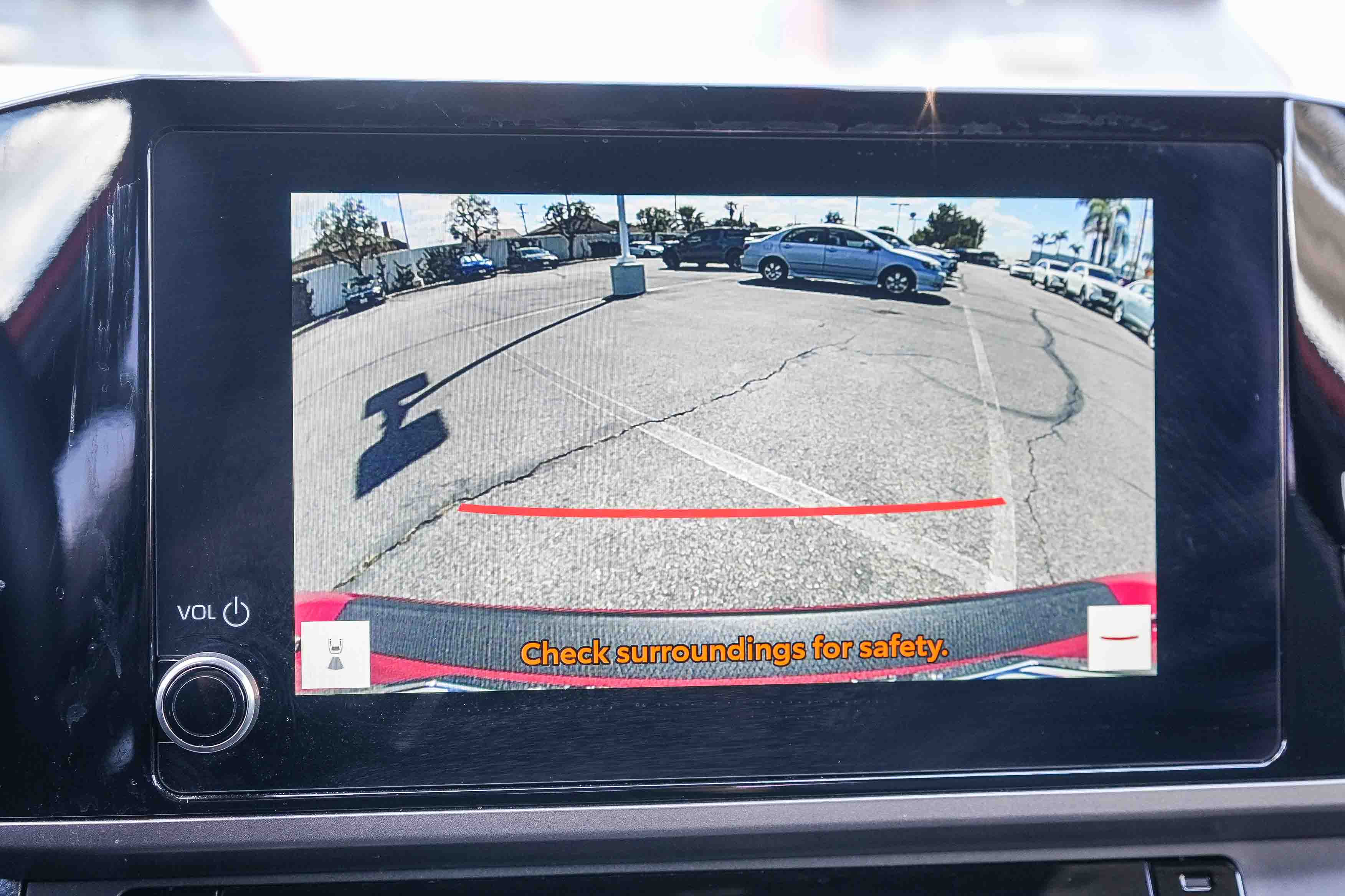 Used 2025 Toyota Camry SE FWD image 28