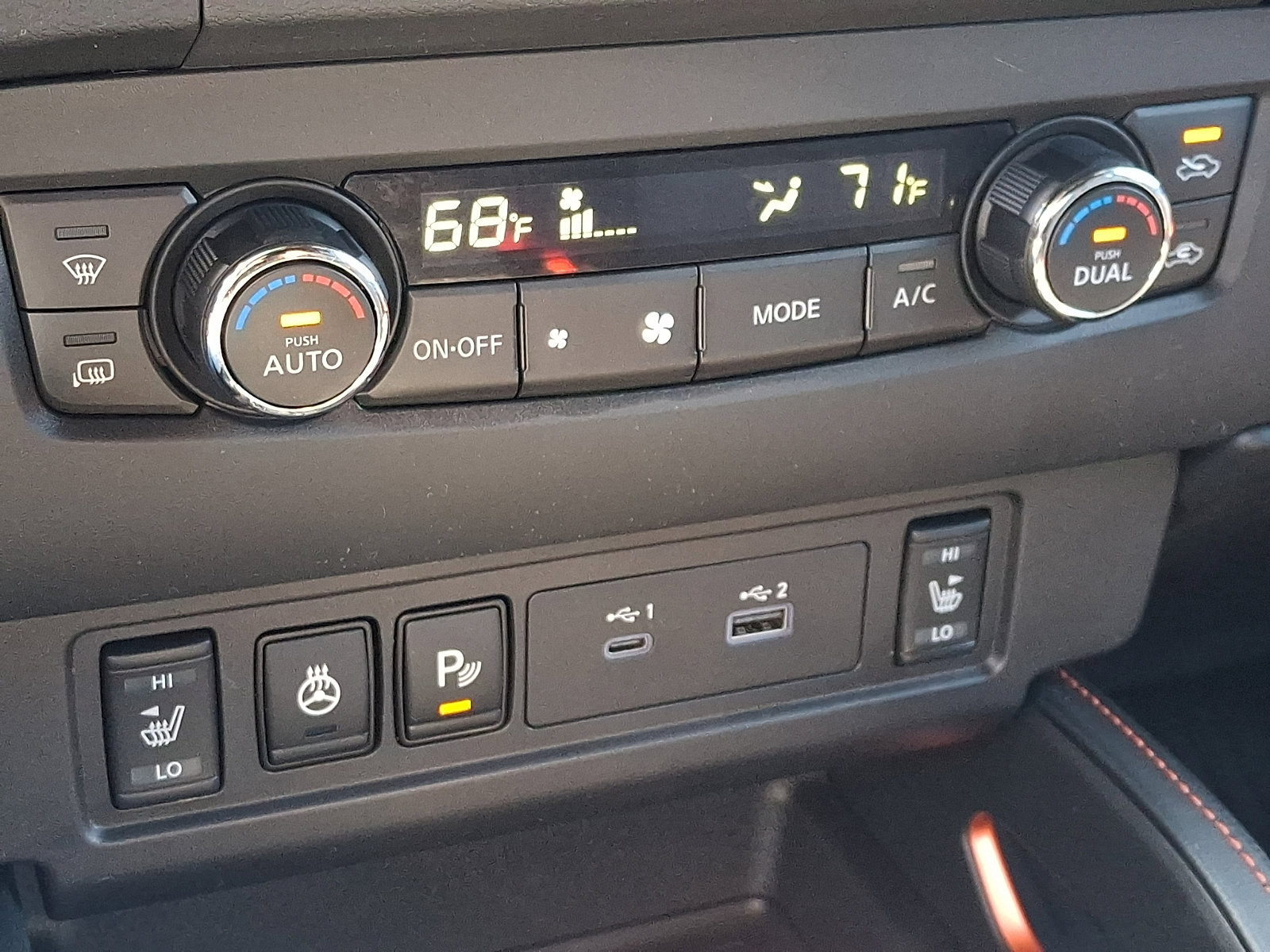 Used 2023 Nissan Frontier PRO-4X w/ Pro-4X Premium Package AWD/4WD image 17