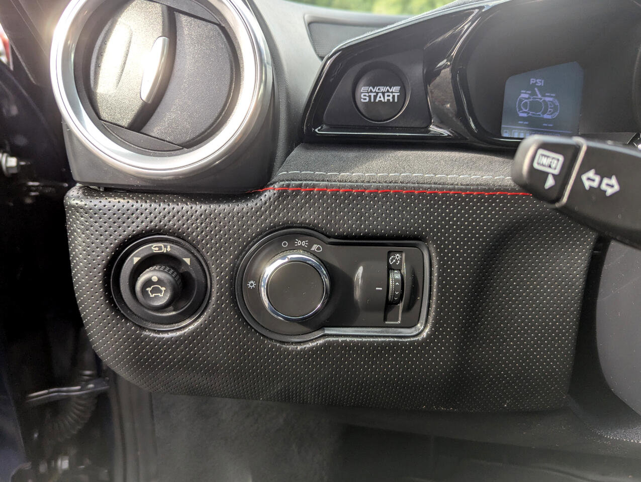 Used 2021 Lotus Evora image 14