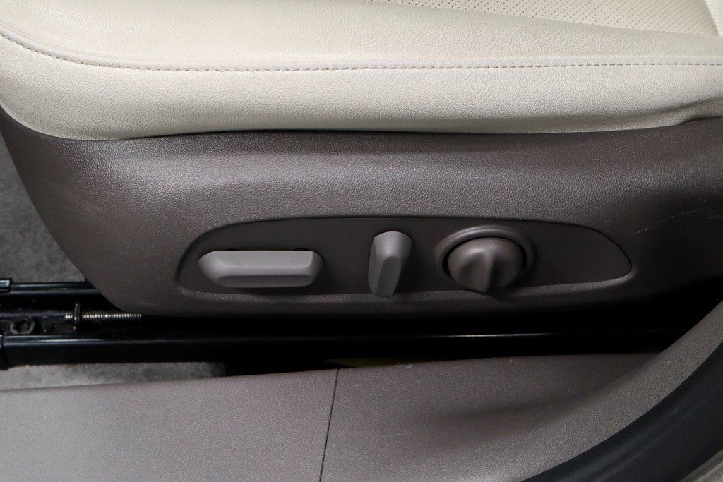 Used 2024 Chevrolet Malibu LT image 25