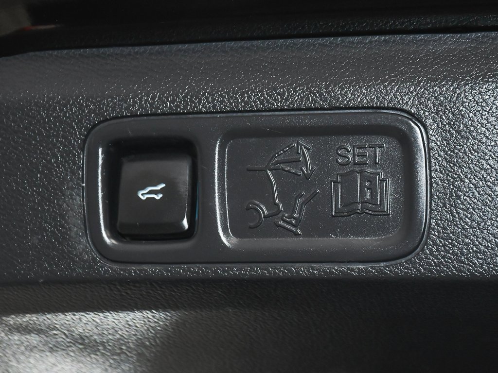 Used 2023 Ford Expedition Limited image 70