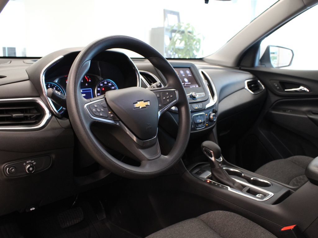 Used 2023 Chevrolet Equinox LT w/ LPO, Floor Liner Package AWD/4WD image 15