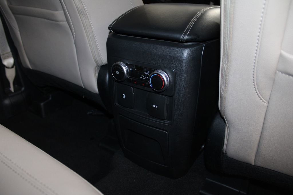 Used 2024 Ford Explorer Limited image 35