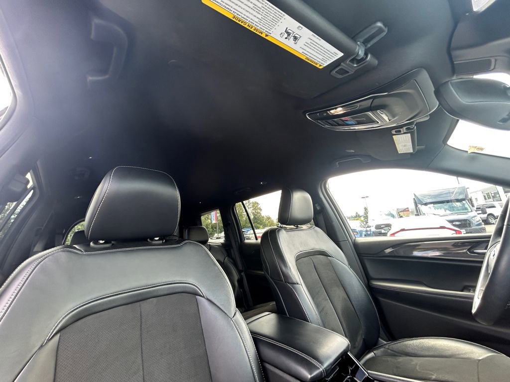 Used 2022 Jeep Grand Cherokee L Altitude image 27