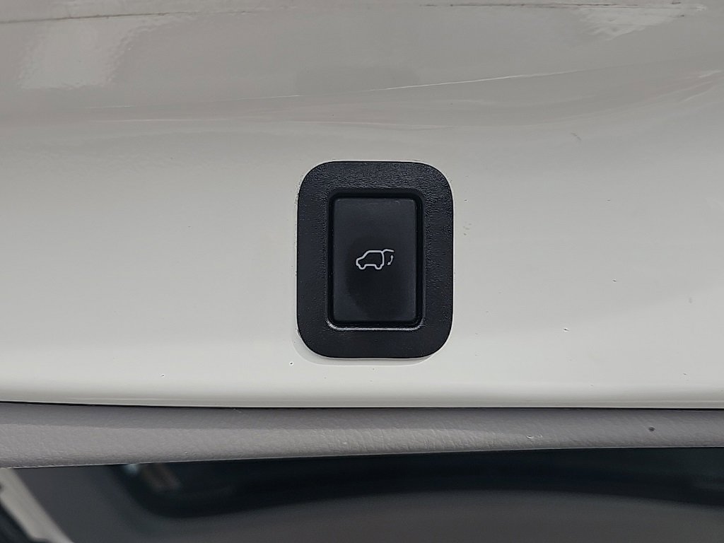 Used 2019 Toyota Highlander Limited Platinum image 7