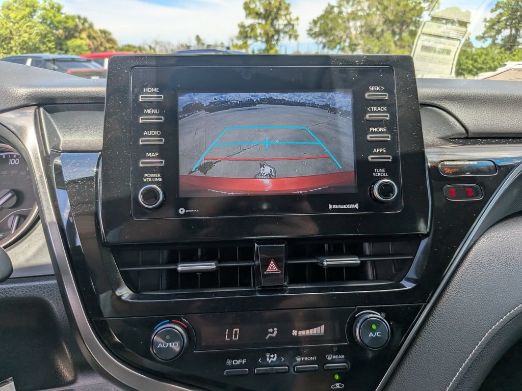 Used 2021 Toyota Camry SE FWD image 22