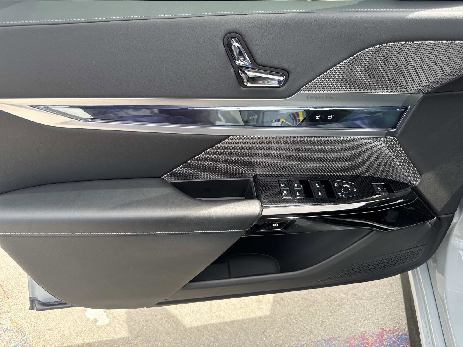 Certified 2023 BMW i7 xDrive60 image 12