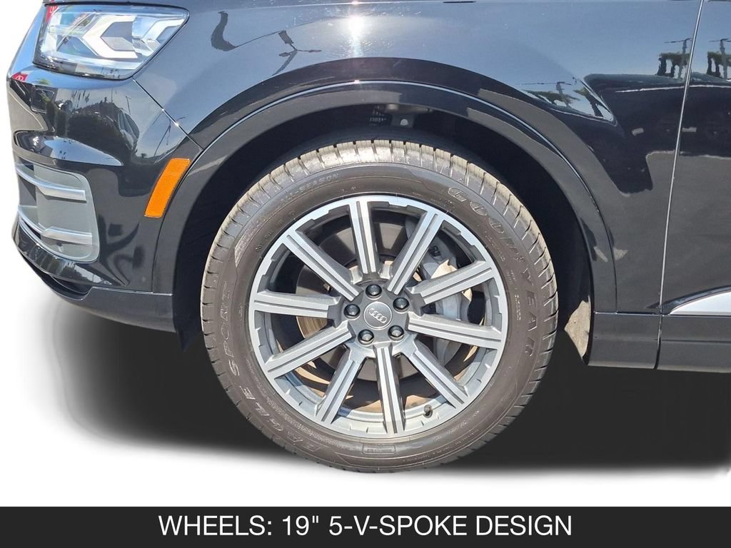 Used 2017 Audi Q7 3.0T Premium AWD/4WD image 11