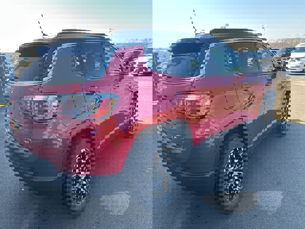 Used 2024 Jeep Compass Limited image 5