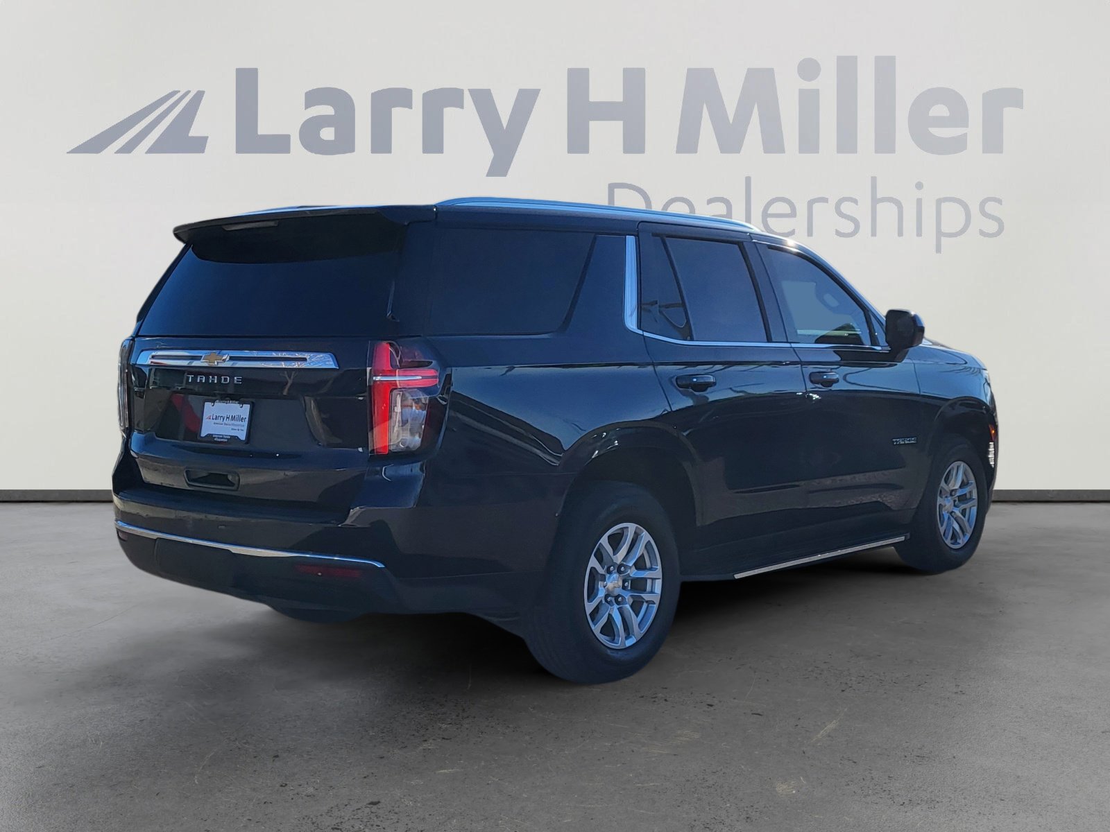 Used 2023 Chevrolet Tahoe LS image 5