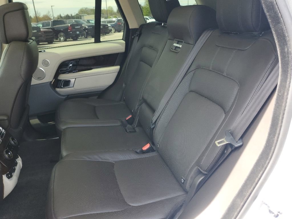 Used 2018 Land Rover Range Rover Supercharged AWD/4WD image 30