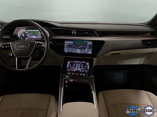 Used 2024 Audi Q8 e-tron Premium image 11