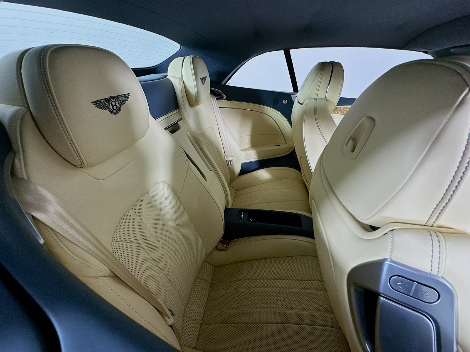 Used 2020 Bentley Continental GT AWD/4WD image 43